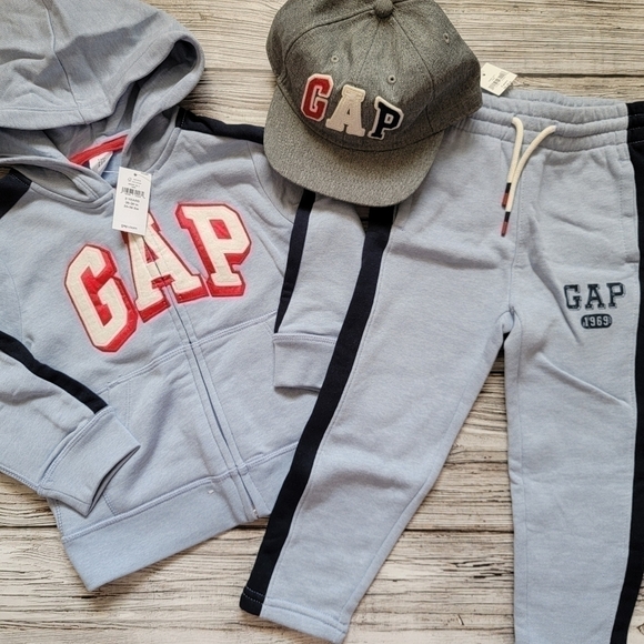 Baby Gap Outfit Size 3T, NWT
